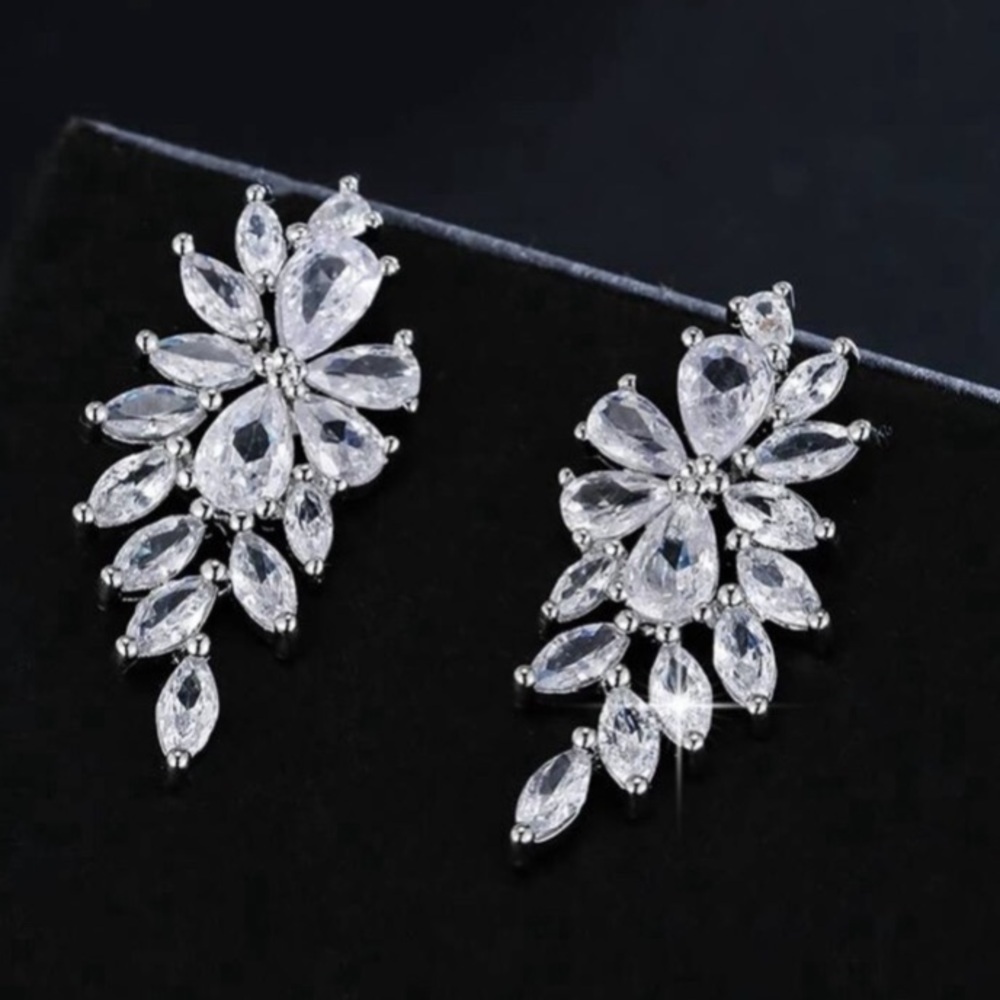 Diamond Marquise Earrings - Picture 2 of 5